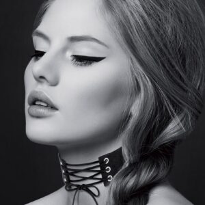 Collier large lacé devant - Bijoux pour toi